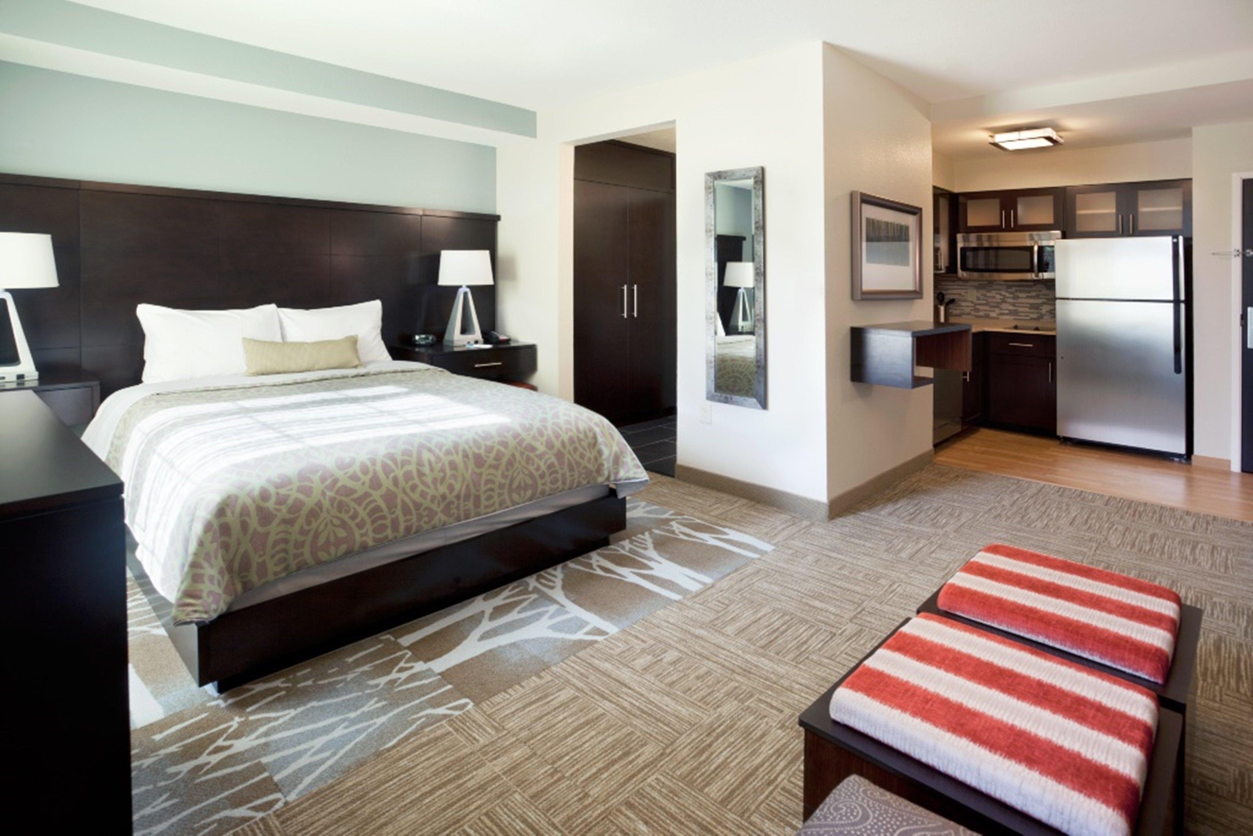 Staybridge Suites Marquette By Ihg Buitenkant foto
