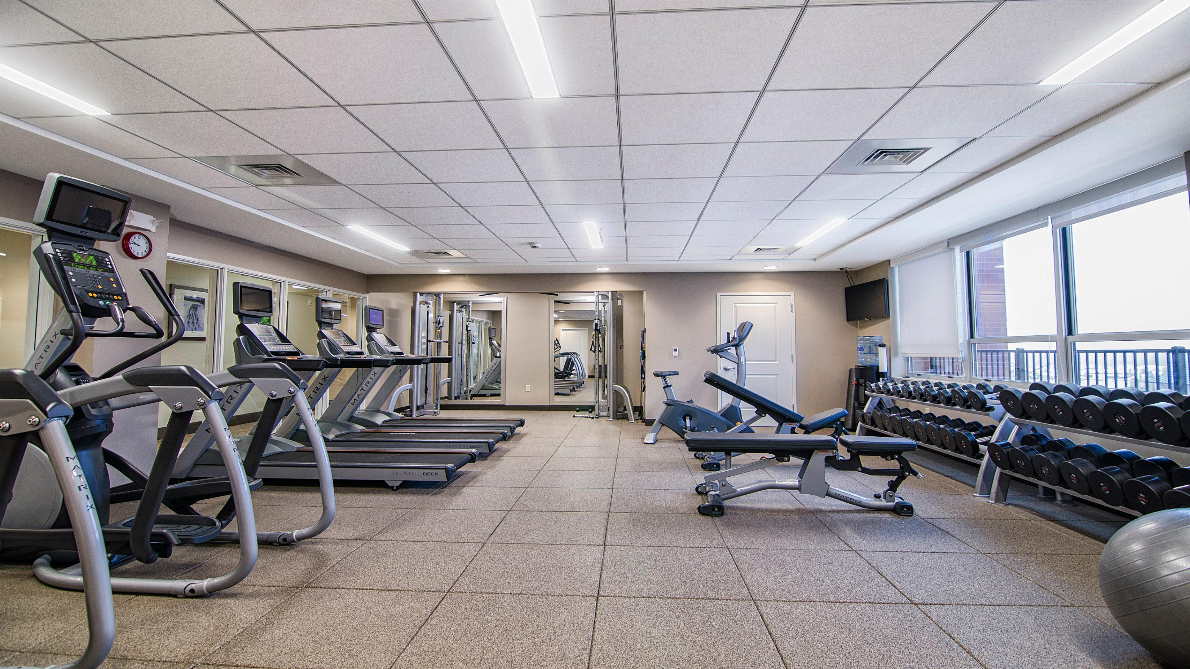 Staybridge Suites Marquette By Ihg Buitenkant foto